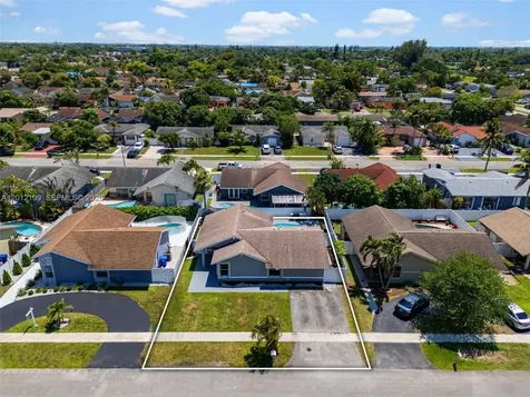 8210 SW 3 Court North Lauderdale FL 33068