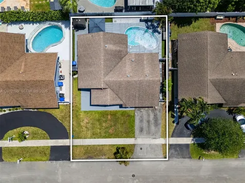 8210 SW 3 Court North Lauderdale FL 33068
