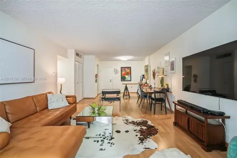 800 West Avenue Miami Beach FL 33139