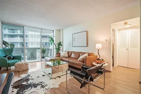 800 West Avenue Miami Beach FL 33139