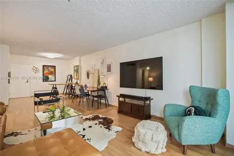 800 West Avenue Miami Beach FL 33139