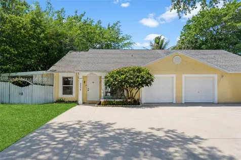 5324 Gray Fox Court West Palm Beach FL 33415