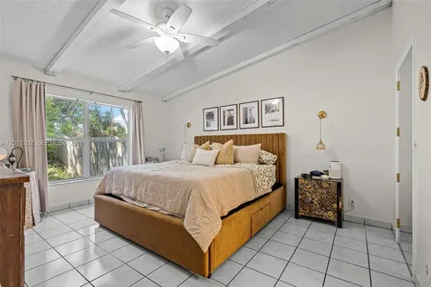 5324 Gray Fox Court West Palm Beach FL 33415