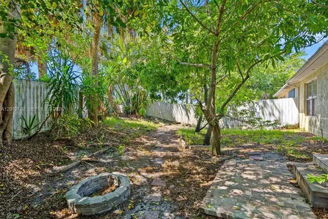 5324 Gray Fox Court West Palm Beach FL 33415