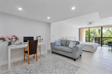 20341 W Country Club Drive Aventura FL 33180