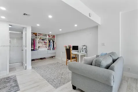 20341 W Country Club Drive Aventura FL 33180