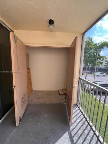 8373 Lake Drive Doral FL 33166