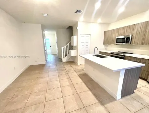 9083 NW 159th Street Miami Lakes FL 33018