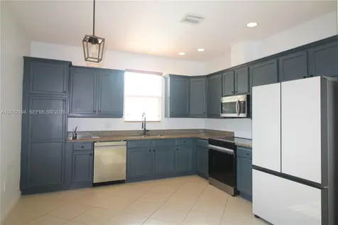 2977 St John Drive Cooper City FL 33024