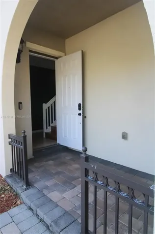 2977 St John Drive Cooper City FL 33024