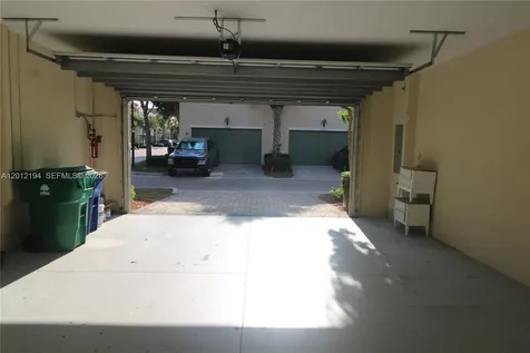 2977 St John Drive Cooper City FL 33024