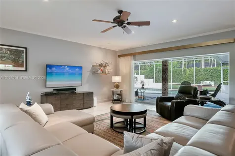 13401 SW 74th Avenue Pinecrest FL 33156