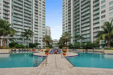 253 NE 2nd Street Miami FL 33132