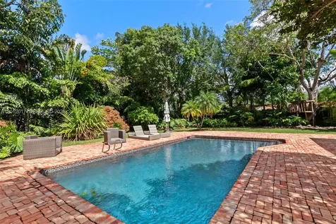 11220 SW 74th Avenue Pinecrest FL 33156