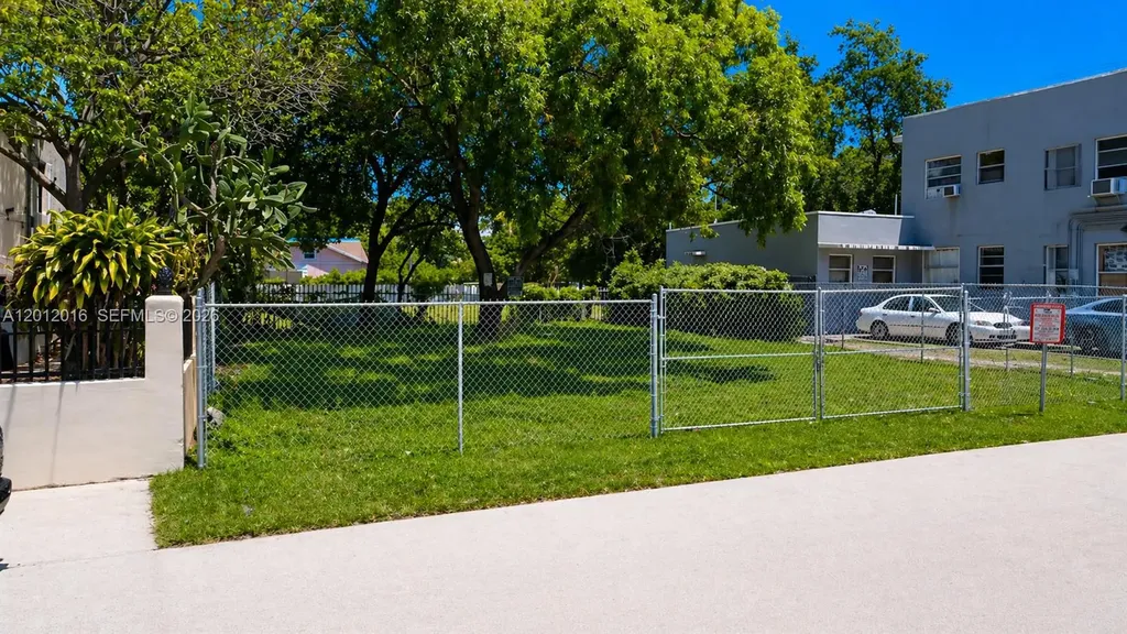 285 NE 55th Street Miami FL 33137