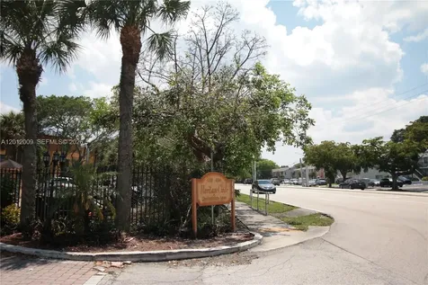 4314 NW 9th Avenue Deerfield Beach FL 33064