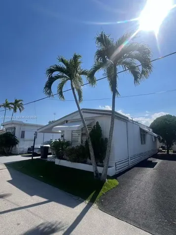 219 W Lake Drive Hallandale Beach FL 33009