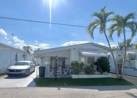 219 W Lake Drive Hallandale Beach FL 33009