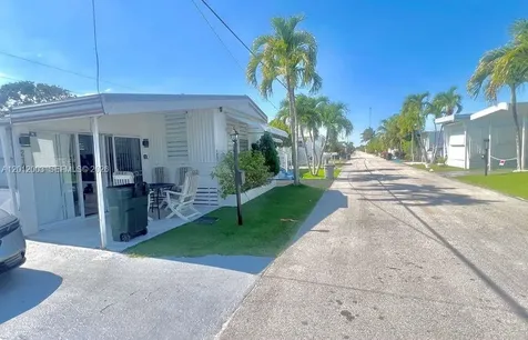 219 W Lake Drive Hallandale Beach FL 33009