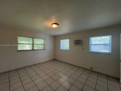 4548 SW 33rd Avenue Dania Beach FL 33312