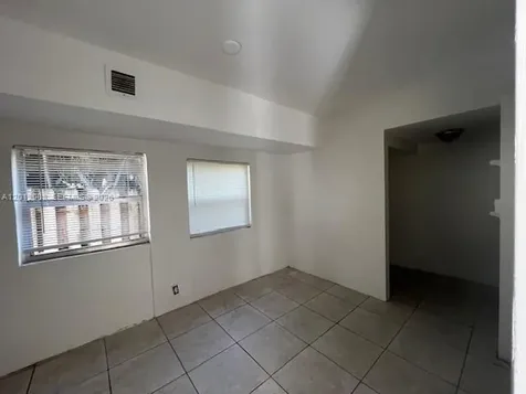 4548 SW 33rd Avenue Dania Beach FL 33312
