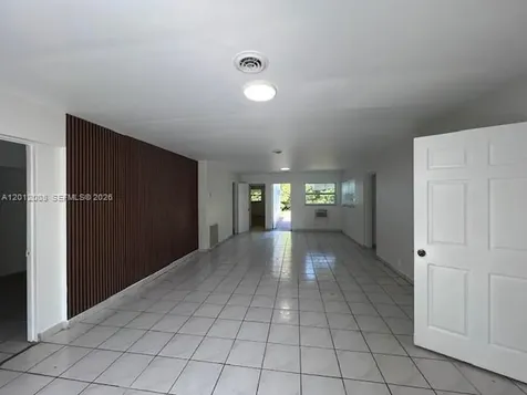 4548 SW 33rd Avenue Dania Beach FL 33312