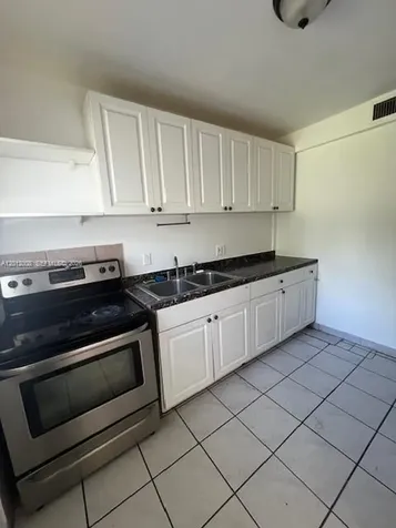 4548 SW 33rd Avenue Dania Beach FL 33312