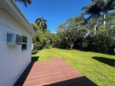 4548 SW 33rd Avenue Dania Beach FL 33312