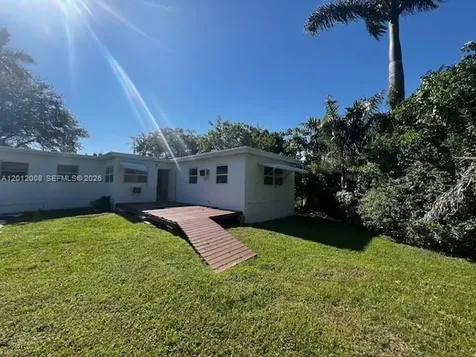 4548 SW 33rd Avenue Dania Beach FL 33312