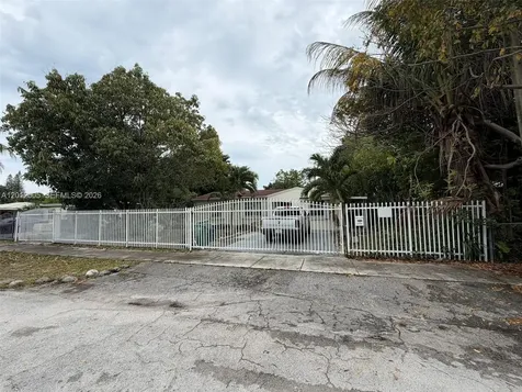 596 NW 109th Street Miami FL 33168