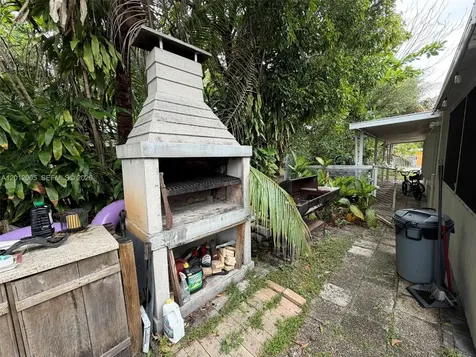 596 NW 109th Street Miami FL 33168