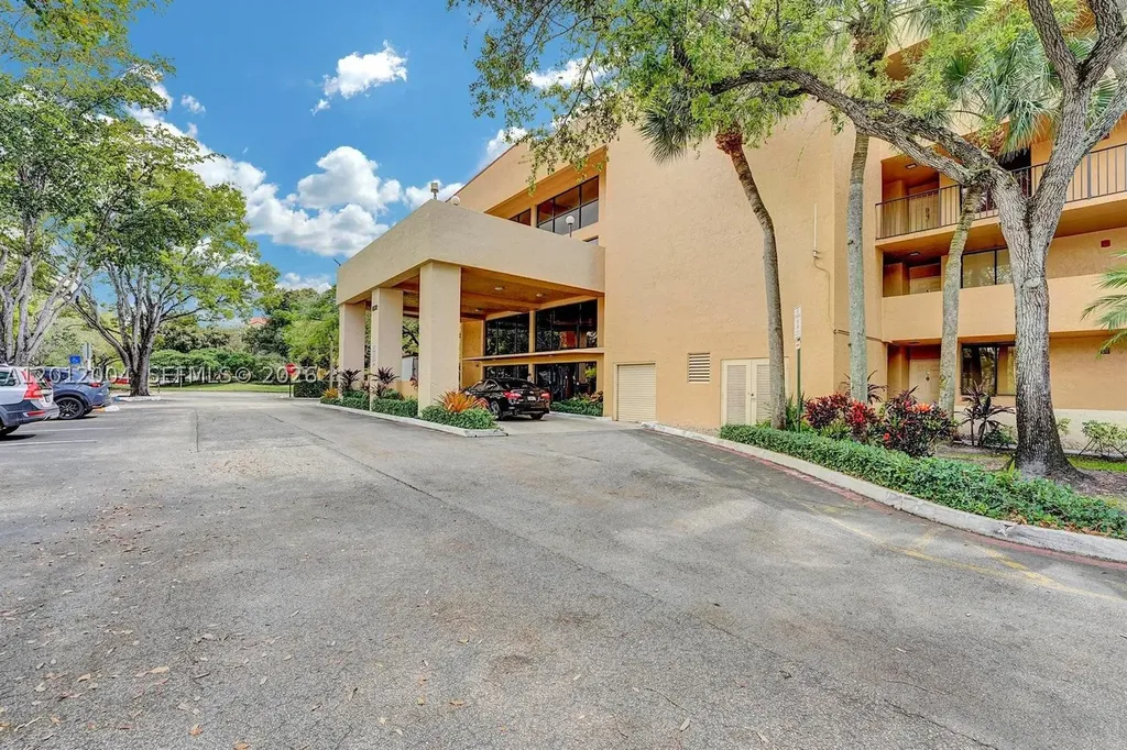 8592 W Sunrise Boulevard Plantation FL 33322