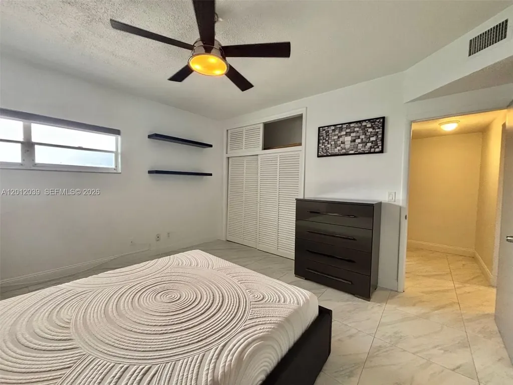 2200 S Ocean Drive Hollywood FL 33019