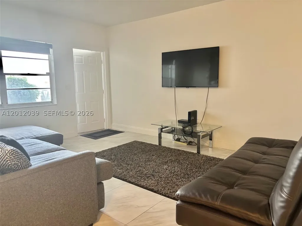 2200 S Ocean Drive Hollywood FL 33019