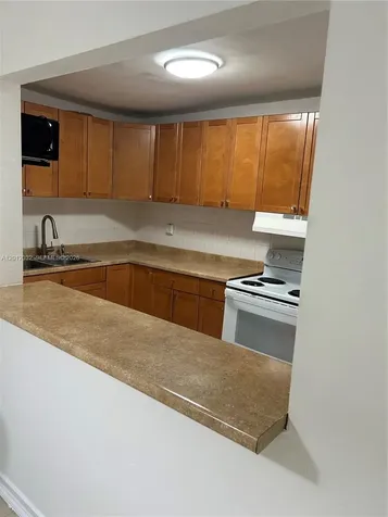 9445 SW 76th Street Miami FL 33173