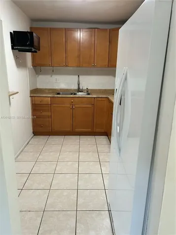 9445 SW 76th Street Miami FL 33173