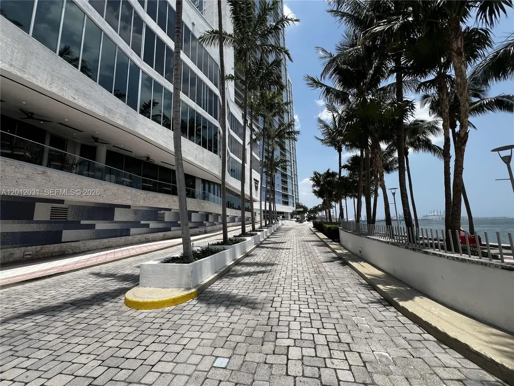335 S Biscayne Boulevard Miami FL 33131