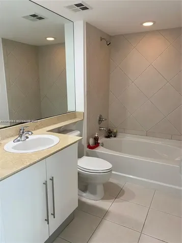 335 S Biscayne Boulevard Miami FL 33131