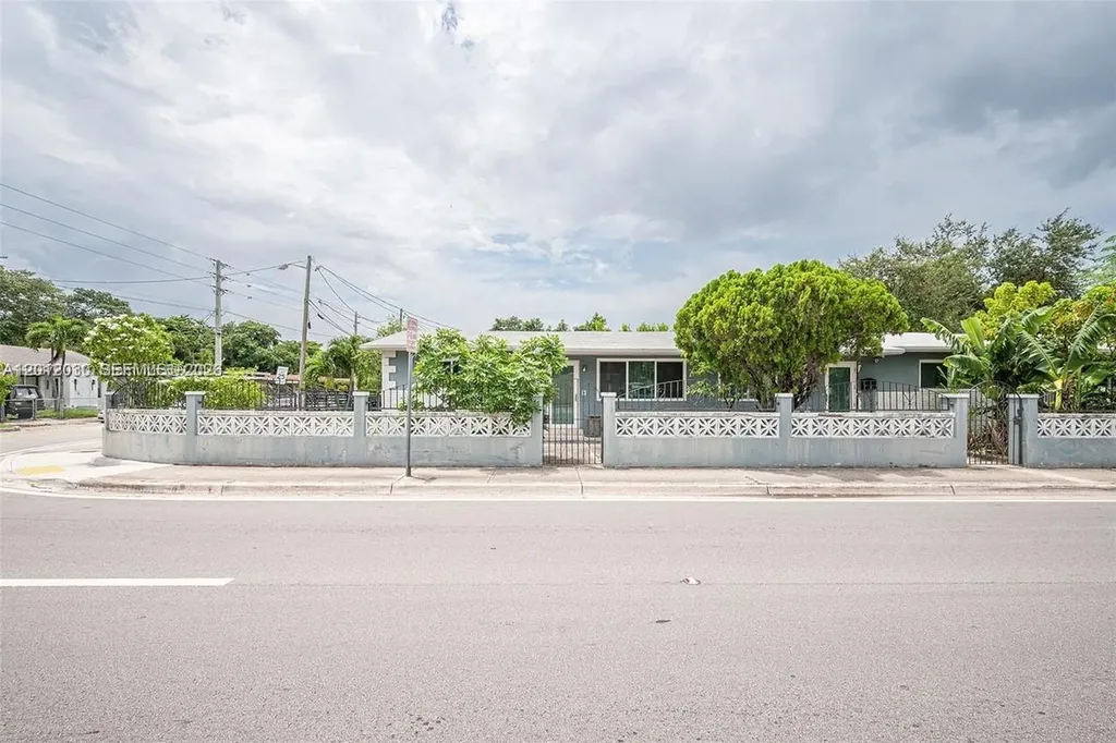 5204 N Miami Avenue Miami FL 33127