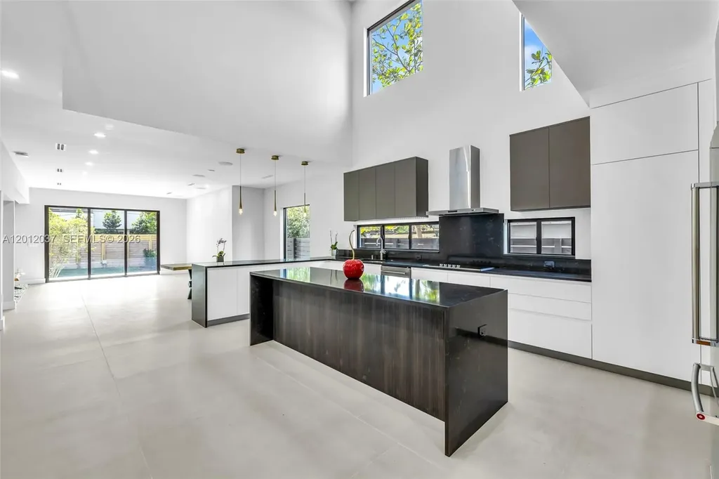 808 SW 9th Street Fort Lauderdale FL 33315