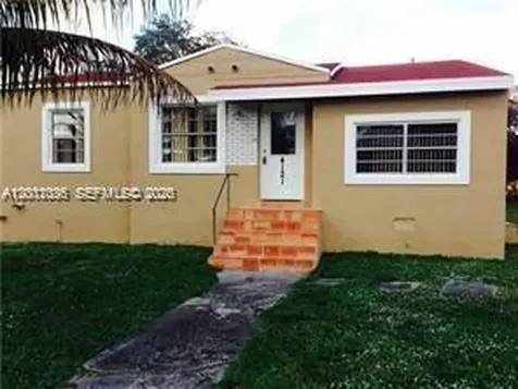 4121 SW 26th Street West Park FL 33023