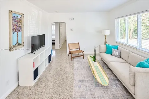 532 NE 16th Court Fort Lauderdale FL 33305