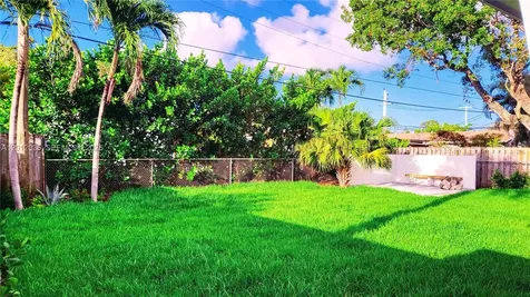 532 NE 16th Court Fort Lauderdale FL 33305