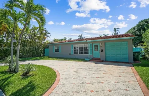 906 NE 4th Street Hallandale Beach FL 33009