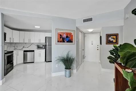 2750 NE 183rd Street Aventura FL 33160