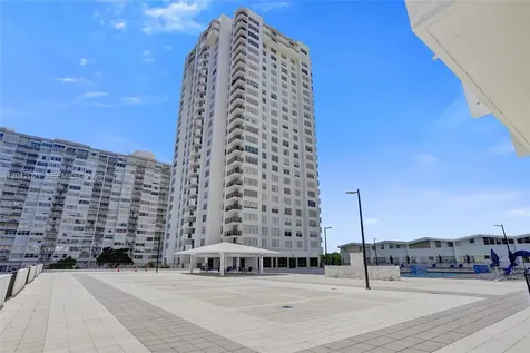 2750 NE 183rd Street Aventura FL 33160