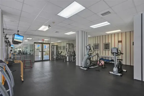 2750 NE 183rd Street Aventura FL 33160