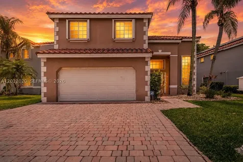 303 Bridgeton Road Weston FL 33326