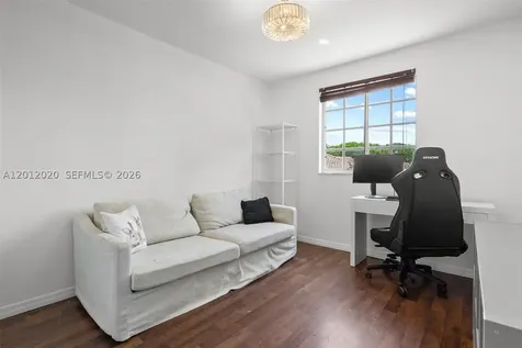 303 Bridgeton Road Weston FL 33326