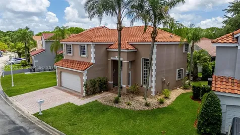 303 Bridgeton Road Weston FL 33326